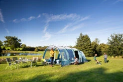 Coleman Castle Pines 4L Blackout Tent (2022) 14 Coleman Castle Pines 4L Blackout Tent (2022) -Outwell Shop of3a1309