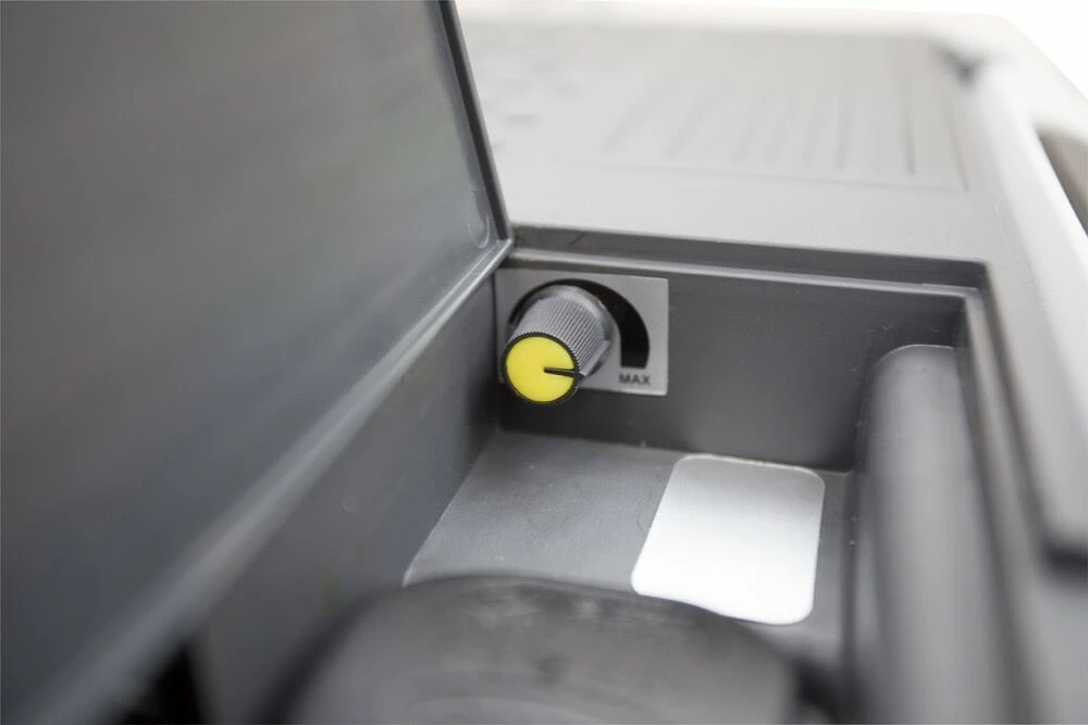 Vango E-Pinnacle 40L Coolbox 9 Vango E-Pinnacle 40L Coolbox - Image 7